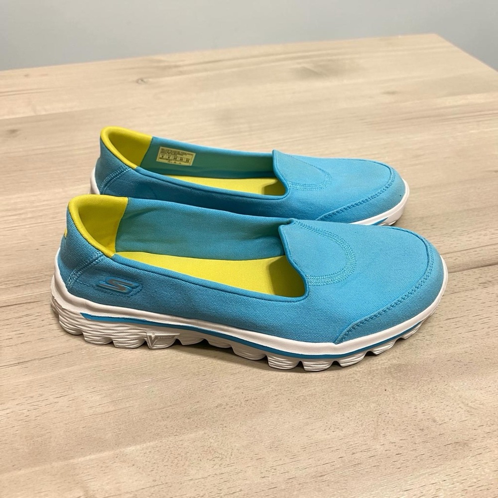 Skechers Go Walk 2 Slip On Shoes Women 9 Turquoise Comfort Walking